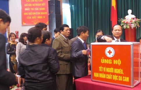 ​បក្សនិងរដ្ឋវៀតណាមជានិច្ចកាលយកចិត្តទុកដាក់ថែទាំគ្រួសារ​ក្រី ក្រ